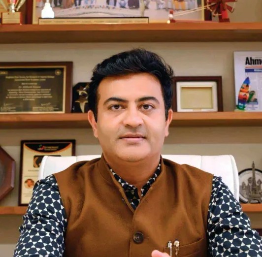 Dr. Siddharth Mavani